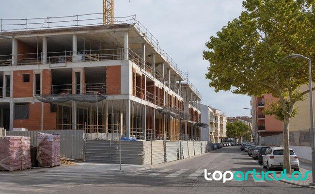 Edificio de vivienda pública en construcción en España