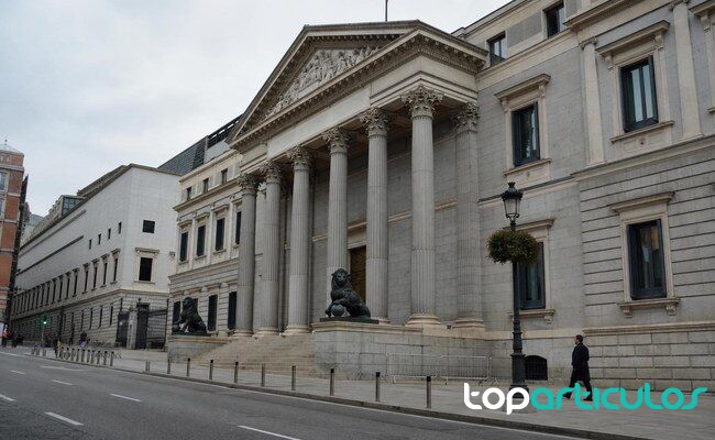 Negociación presupuestaria europea Vista documental del Congreso de los Diputados en Madrid