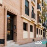 Procesos documentados en pymes: cómo ordenar tareas sin crear burocracia Fachada residencial en España ante el dato de hipotecas de mayo de 2026