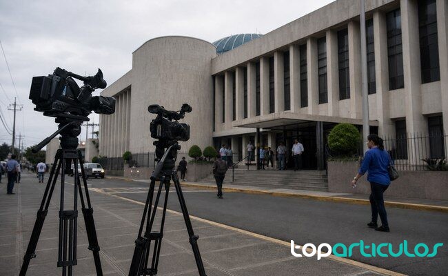 exterior institucional en Managua durante una jornada política