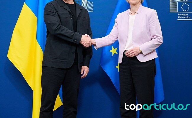 La UE y Ucrania pactan una alianza industrial para producir drones sede institucional europea con actividad de prensa en una jornada internacional
